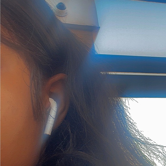 Meet your Posher, Julianna - Picture 1 of 1